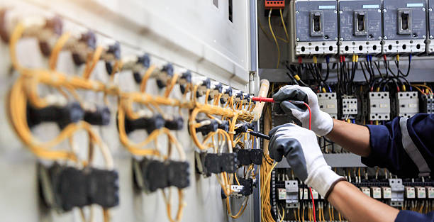 Professional Electrician technician working in Wetumpka, AL